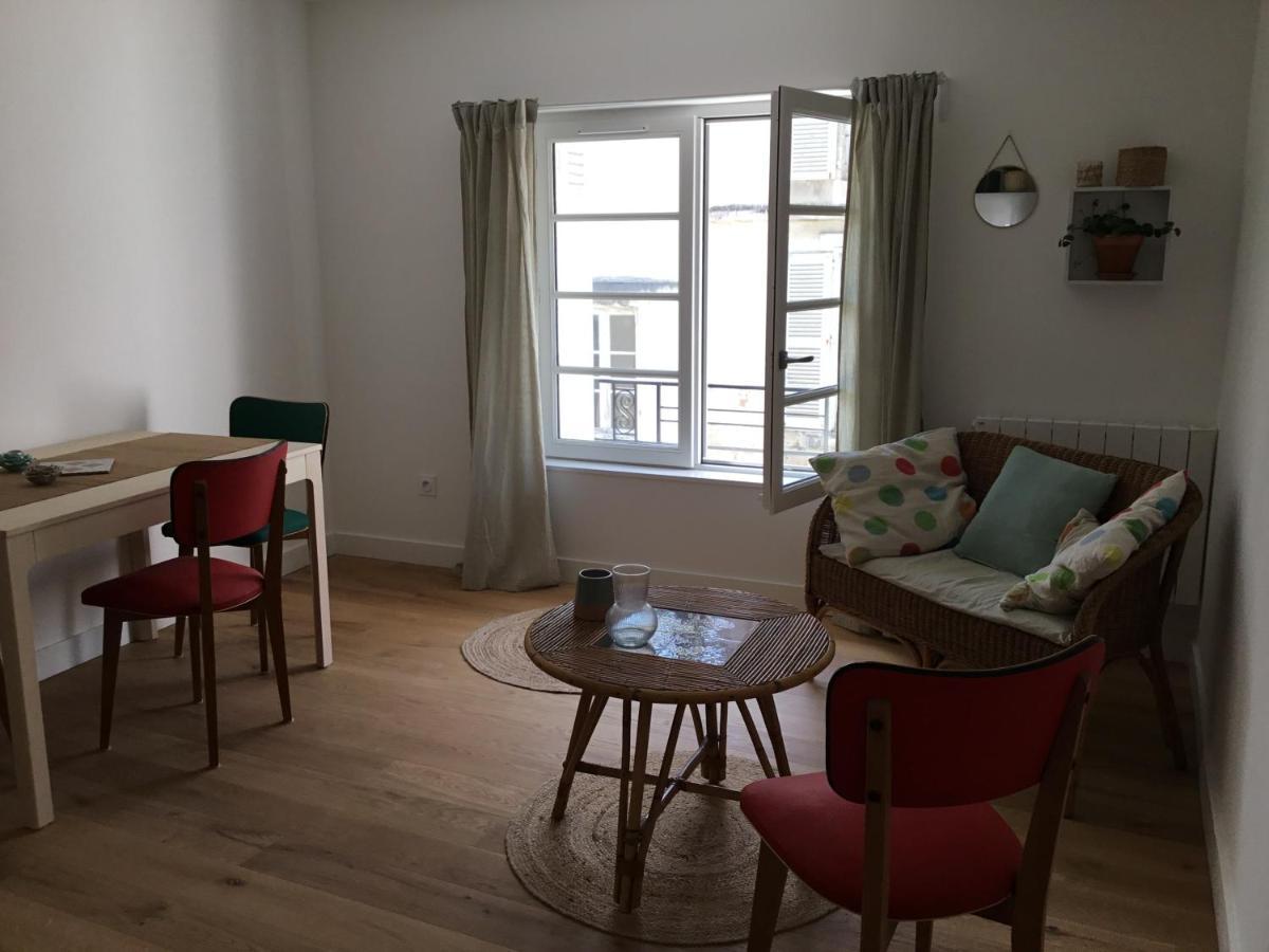 Verdun 2 Apartment ลาโรแชล ภายนอก รูปภาพ